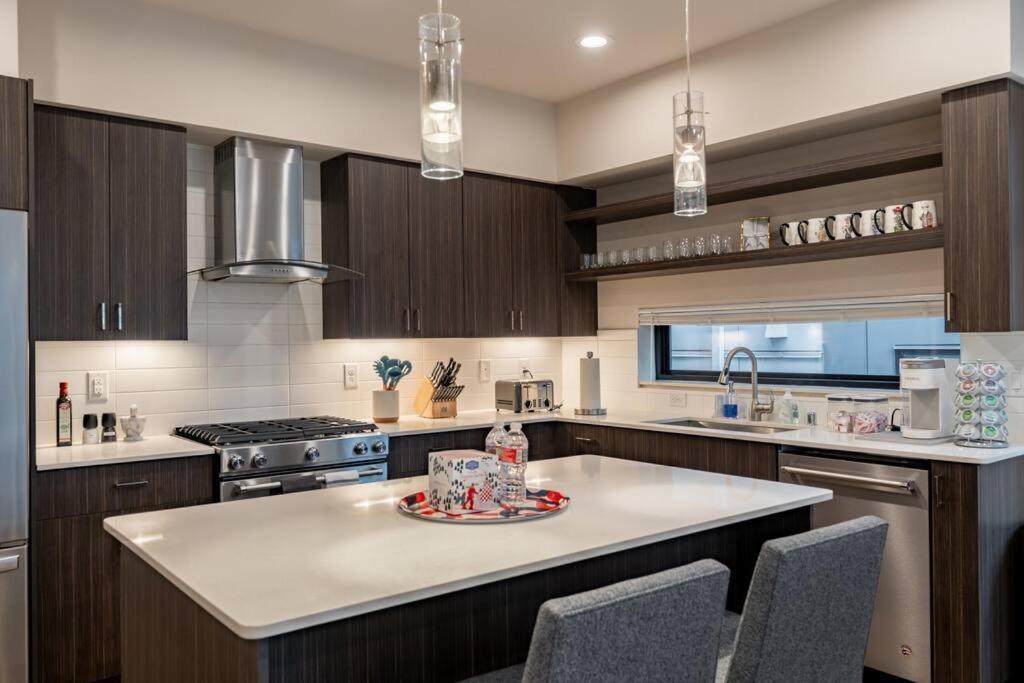 West Seattle'S Modern Townhome المظهر الخارجي الصورة